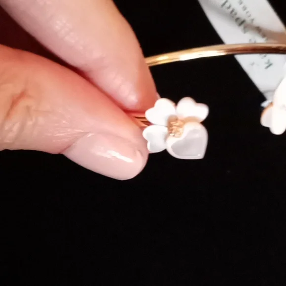 Kate Spade Bracelet(SALE) Free shipping!! ONLY 1 LEFT!!! - Picture 10 of 10